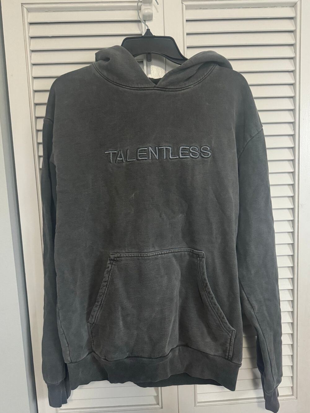 Talentless Circle Logo Embroidered Hoodie Sweatshirt Gray Mens Sz: XL